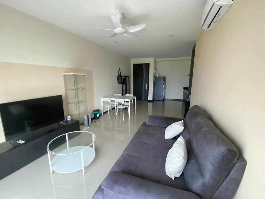 Vesta Homes Molek Regency With City View, Johor Bahru 0*,