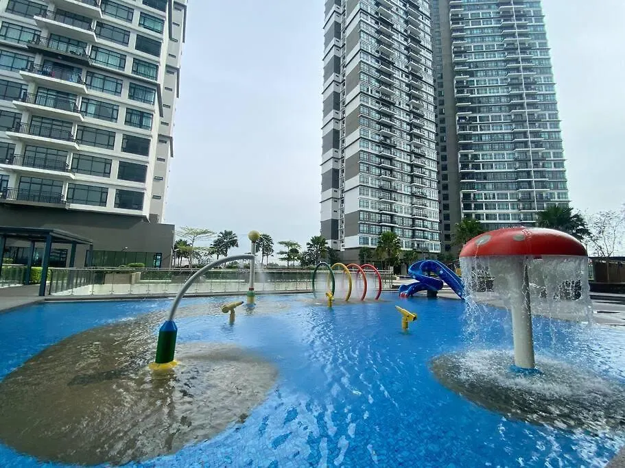 Vesta Homes Molek Regency With City View, Johor Bahru 0*,  Malaysia